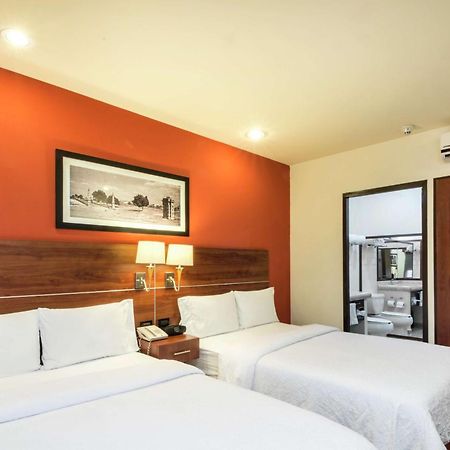 Hampton By Hilton San Juan Del Rio Hotel Ngoại thất bức ảnh
