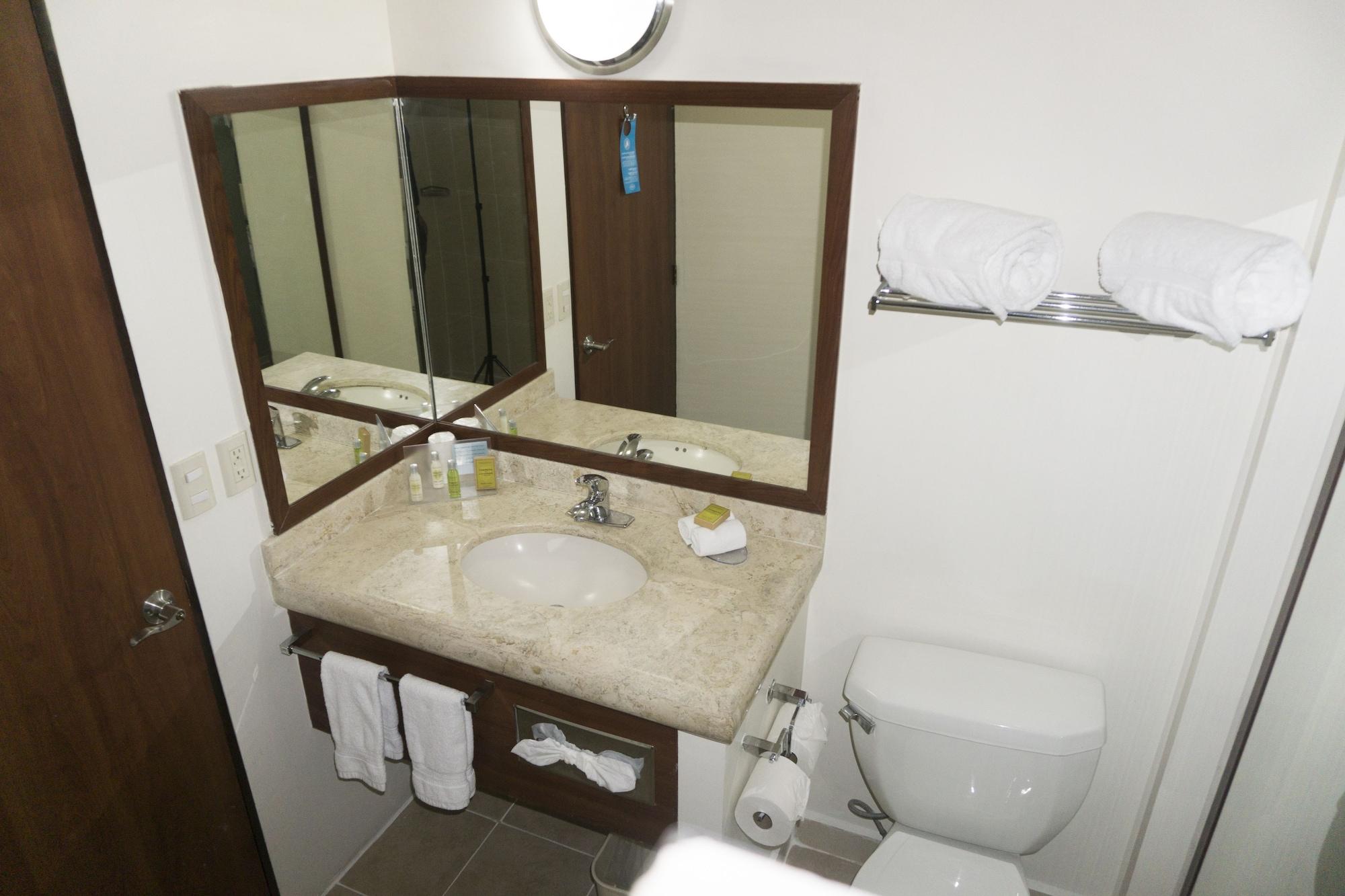 Hampton By Hilton San Juan Del Rio Hotel Ngoại thất bức ảnh