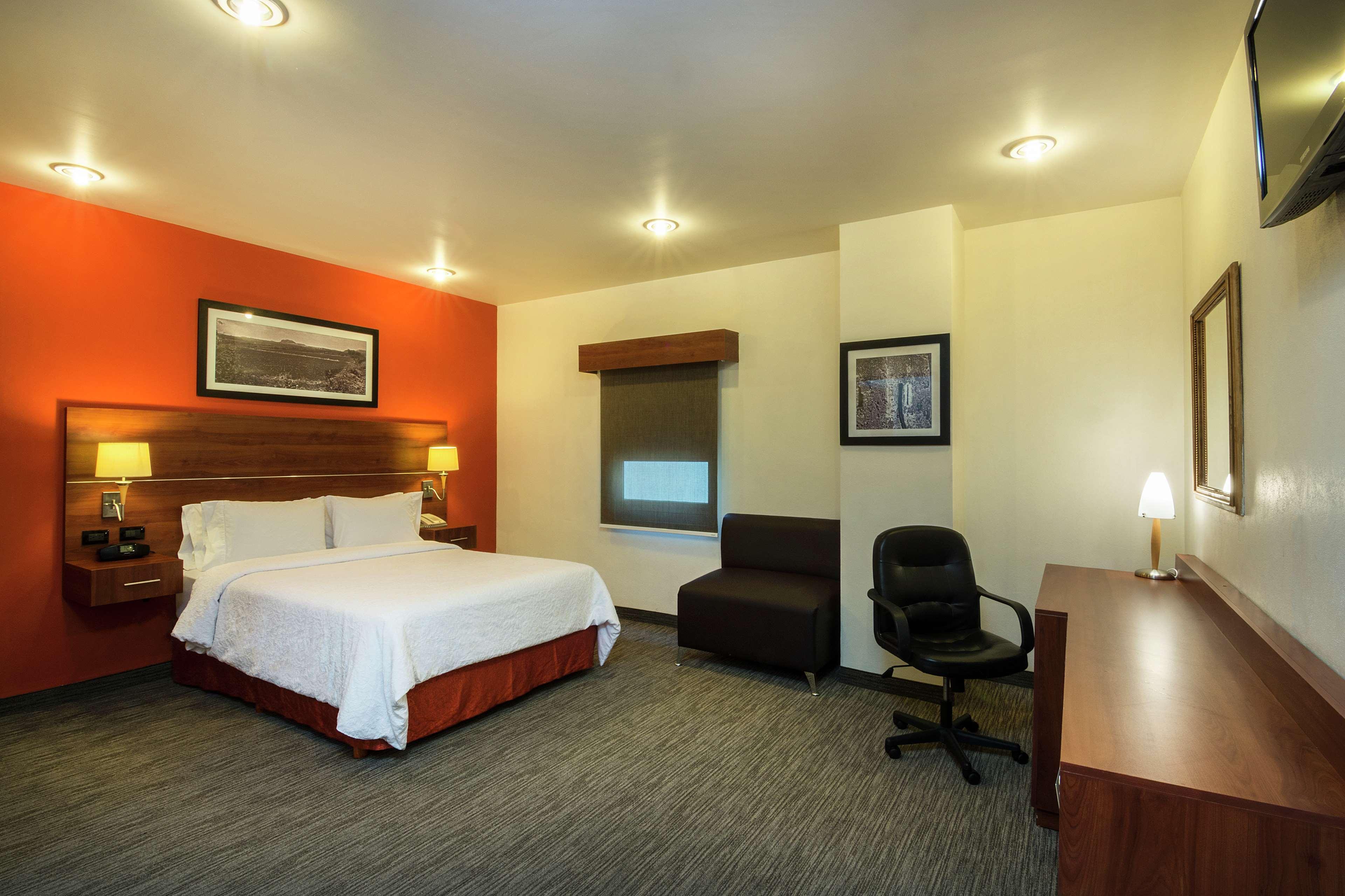 Hampton By Hilton San Juan Del Rio Hotel Ngoại thất bức ảnh