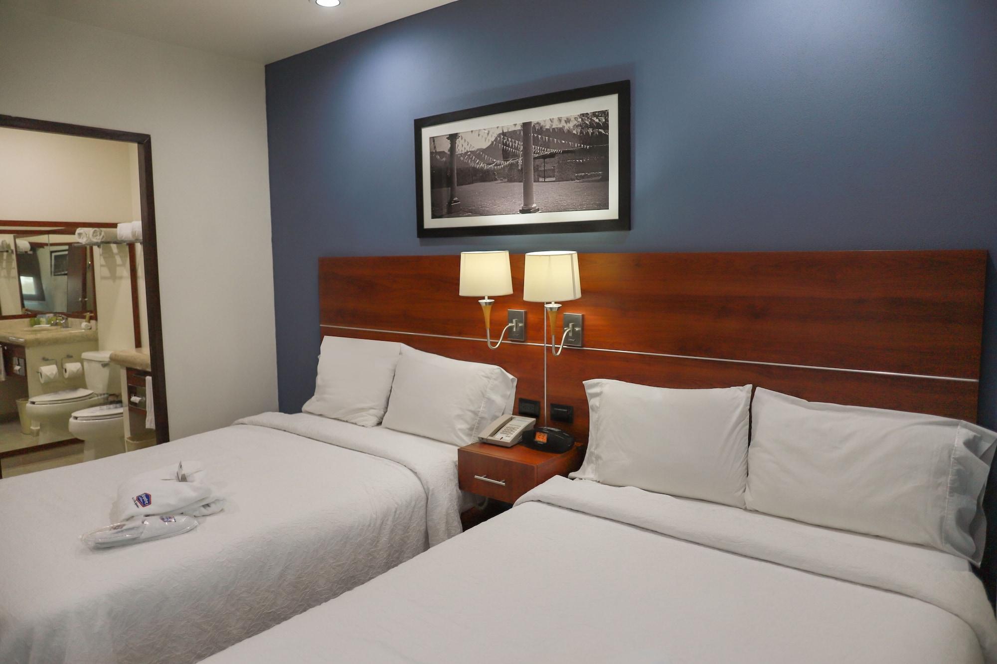 Hampton By Hilton San Juan Del Rio Hotel Ngoại thất bức ảnh