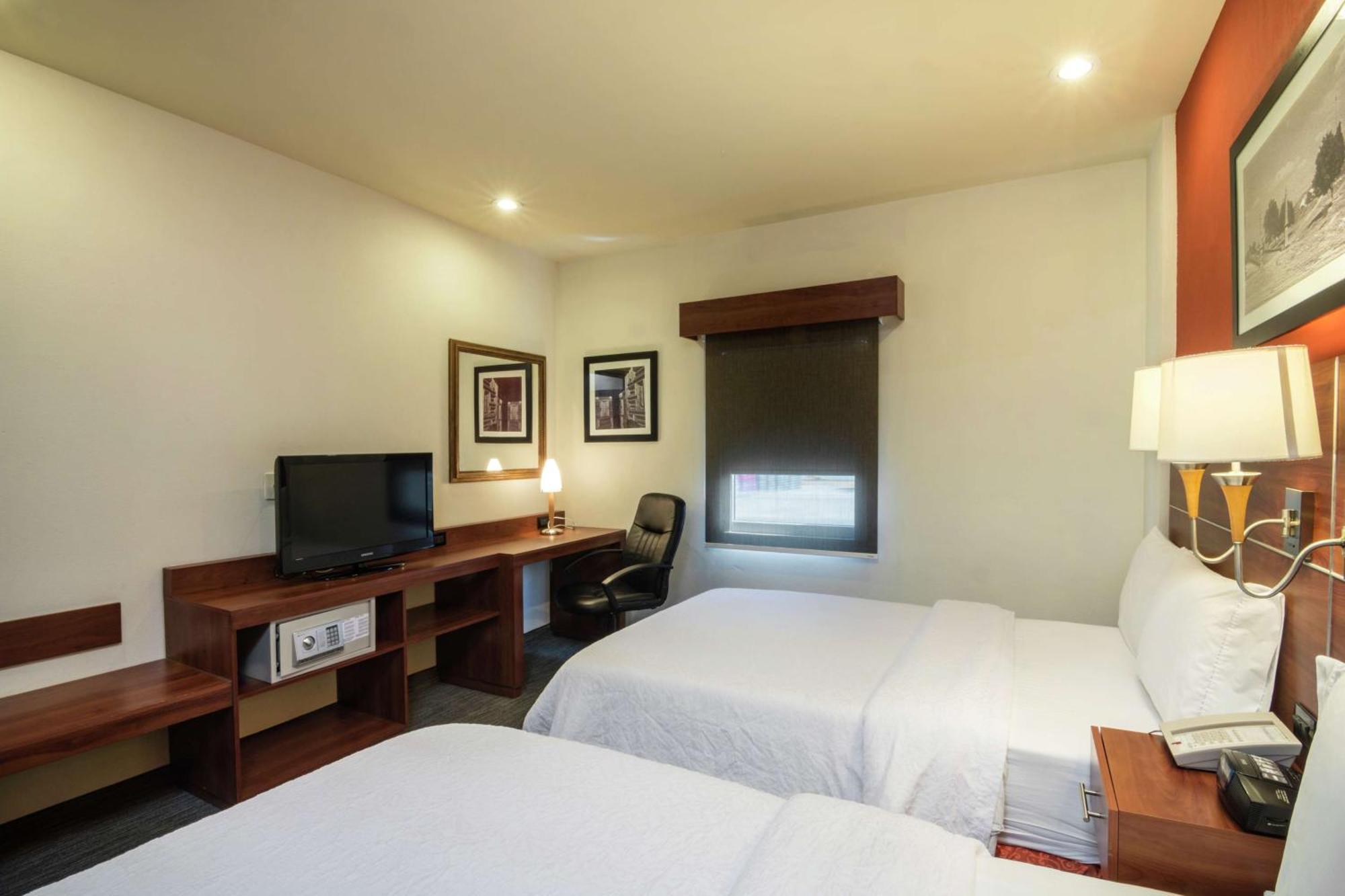 Hampton By Hilton San Juan Del Rio Hotel Ngoại thất bức ảnh
