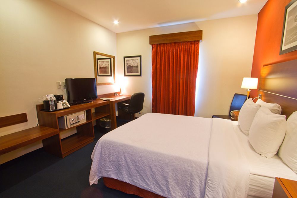 Hampton By Hilton San Juan Del Rio Hotel Ngoại thất bức ảnh