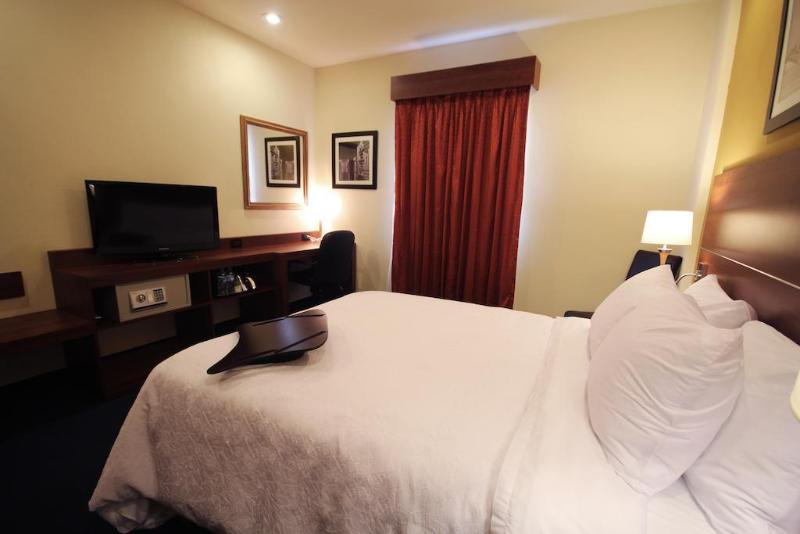 Hampton By Hilton San Juan Del Rio Hotel Ngoại thất bức ảnh